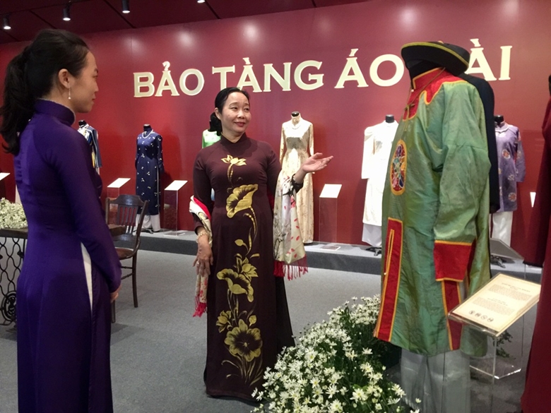Exhibition on Vietnam cultural heritage space