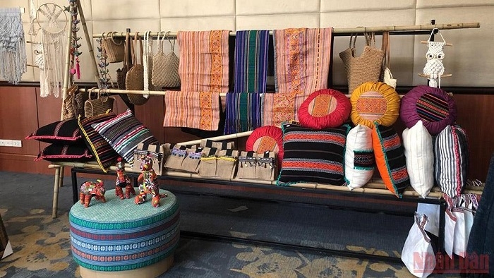 Exhibition to showcase Vietnam’s culture, landscape and traditional handicraft products
