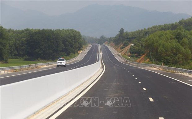 Laos considers new expressway linking Vientiane, Vietnam