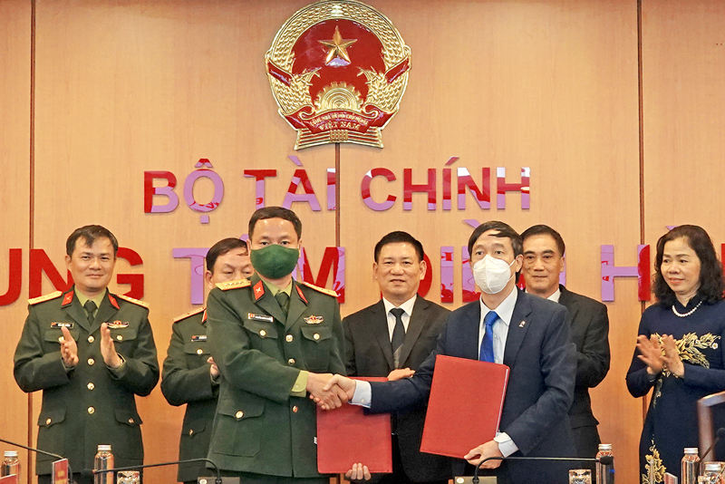 Ministry of Finance, Viettel cooperate on digital transformation