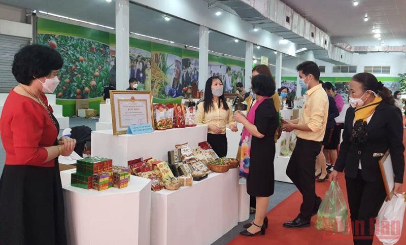 Hanoi recognizes 424 city-level OCOP products