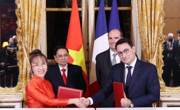 Vietjet, French technology firm set up long-term strategic partnership
