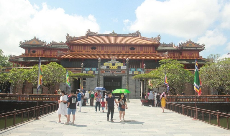 Thua Thien-Hue wins 3 ASEAN Tourism Awards