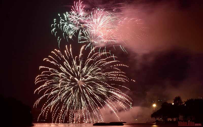 Hanoi cancels firework display on lunar New Year’s Eve due to COVID-19