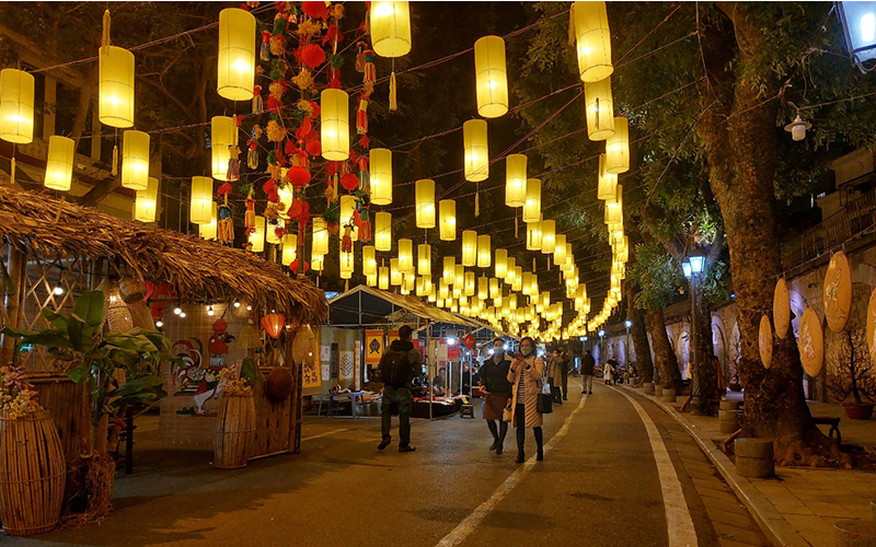 Diverse activities celebrate lunar New Year in Hanoi’s Old Quarter