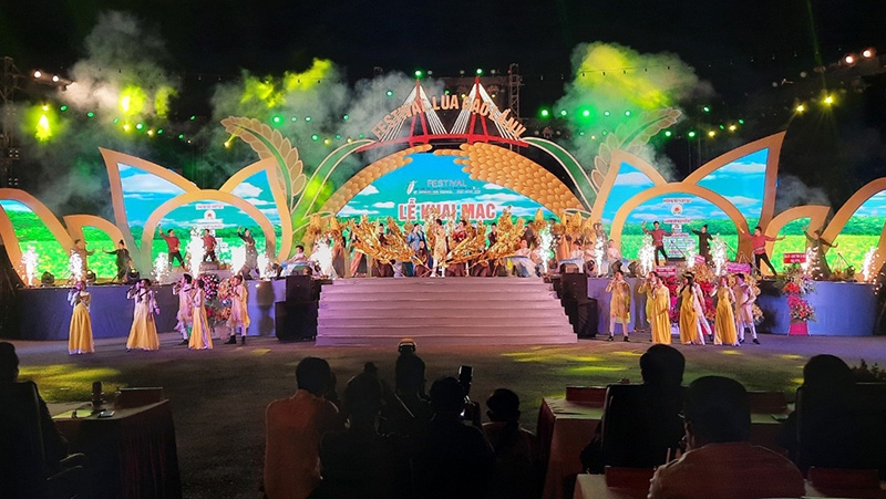 Fifth Vietnam Rice Festival launched in Vinh Long