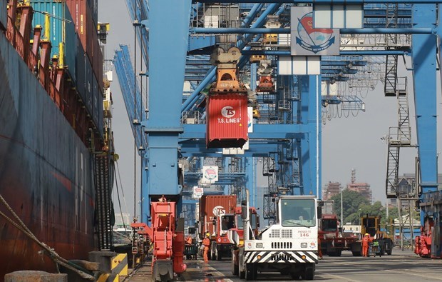 Vietnam enjoys nearly 4 5 billion USD in trade surplus with UK