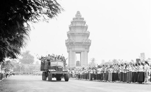 Cambodia remembers Vietnamese volunteer troops on 43rd anniversary of victory over Khmer Rouge