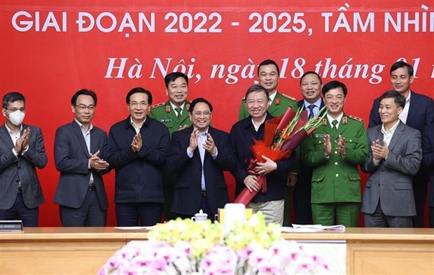 PM believes in public, business support for national digital transformation