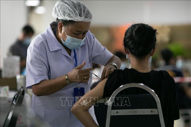 Laos achieves vaccination target for 2021