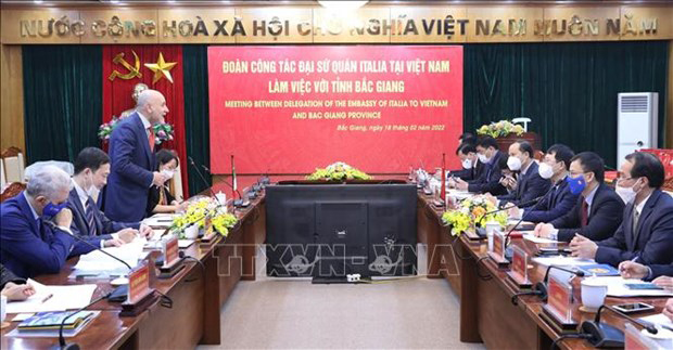 Bac Giang keen on cooperating with Italian in agricultural production, processing