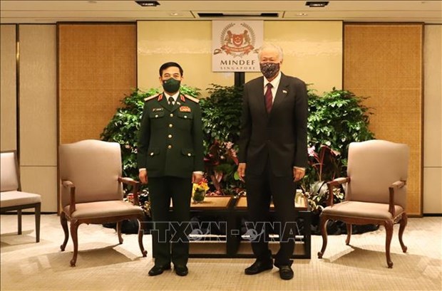 Vietnam, Singapore agree to implement defence cooperation fruitfully