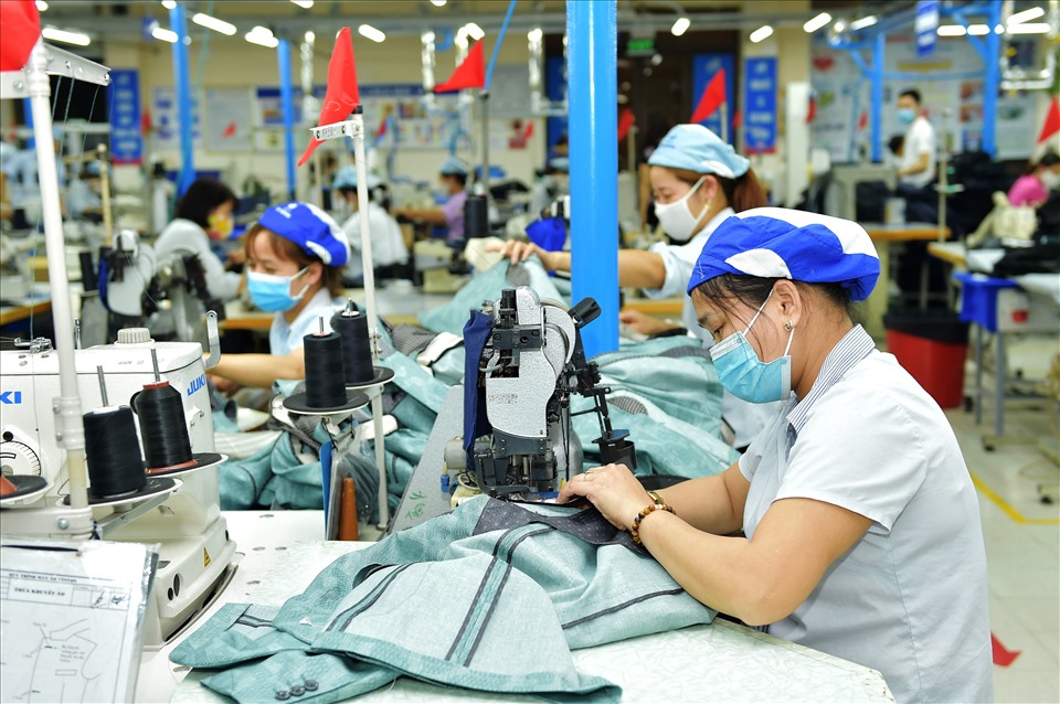 Vietnam’s economy to strongly rebound in 2022