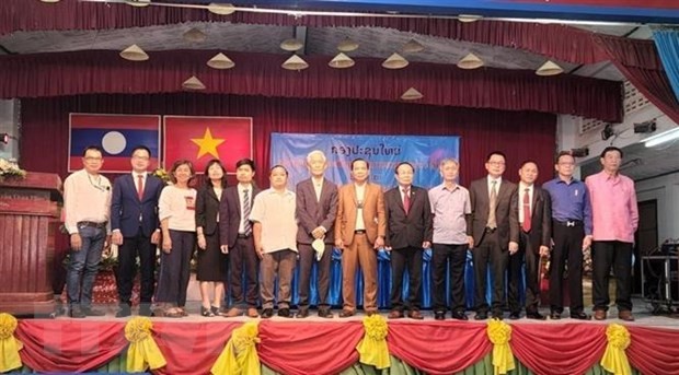 Two Vietnamese business associations in central and southern Laos established