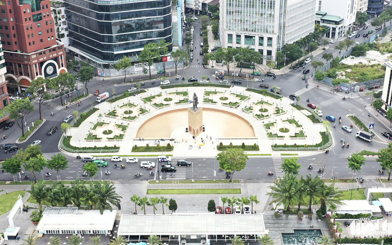 Bach Dang Wharf and Me Linh Park renovation project in HCM City inaugruated