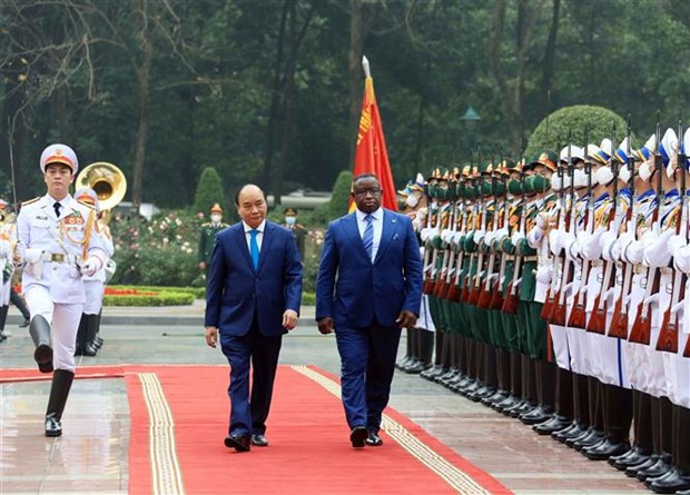 Vietnamese, Sierra Leonean Presidents discuss ways to boost cooperative ties