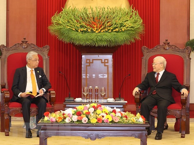 Party General Secretary describes the latter s official visit to Vietnam as a milestone in bilateral ties