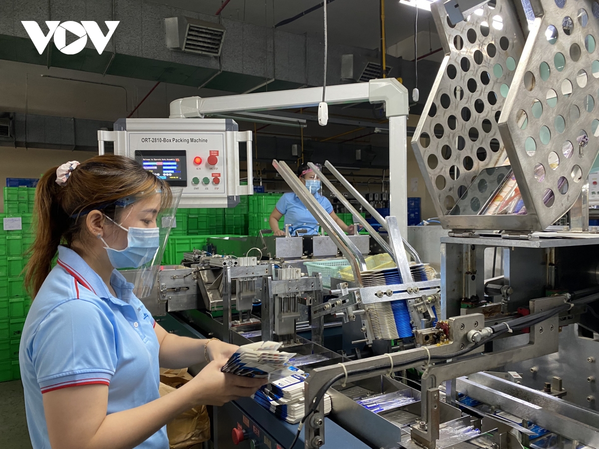 Vietnam invests over 211 million USD abroad