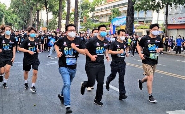 Thousands run in Ho Chi Minh City in response to Earth Hour