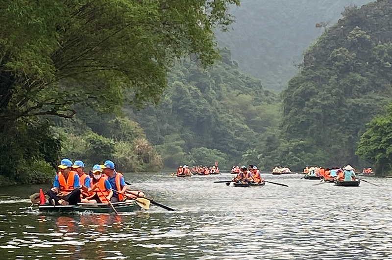 Ninh Binh begins to open to international tourists