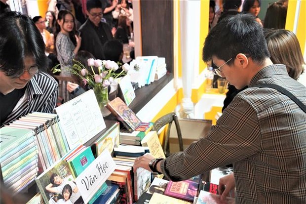 Book festival held by Vietnamese students in Moscow