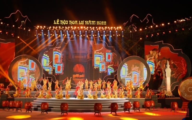 Hoa Lu Festival in northern Ninh Binh province