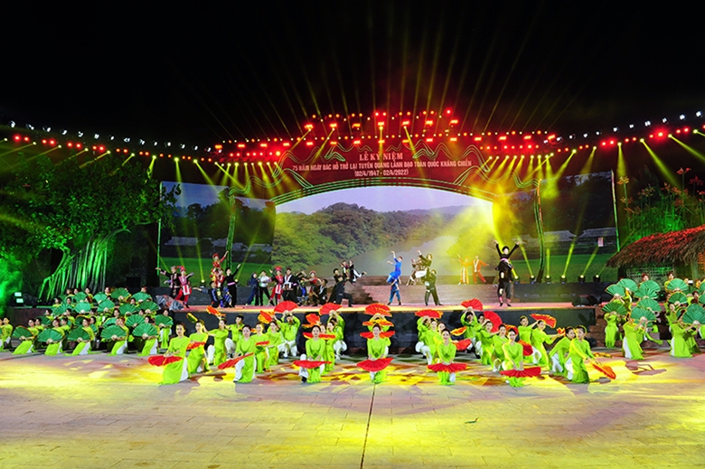 Diverse activities celebrate 75th anniversary of Uncle Ho’s return to northern Tuyen Quang province