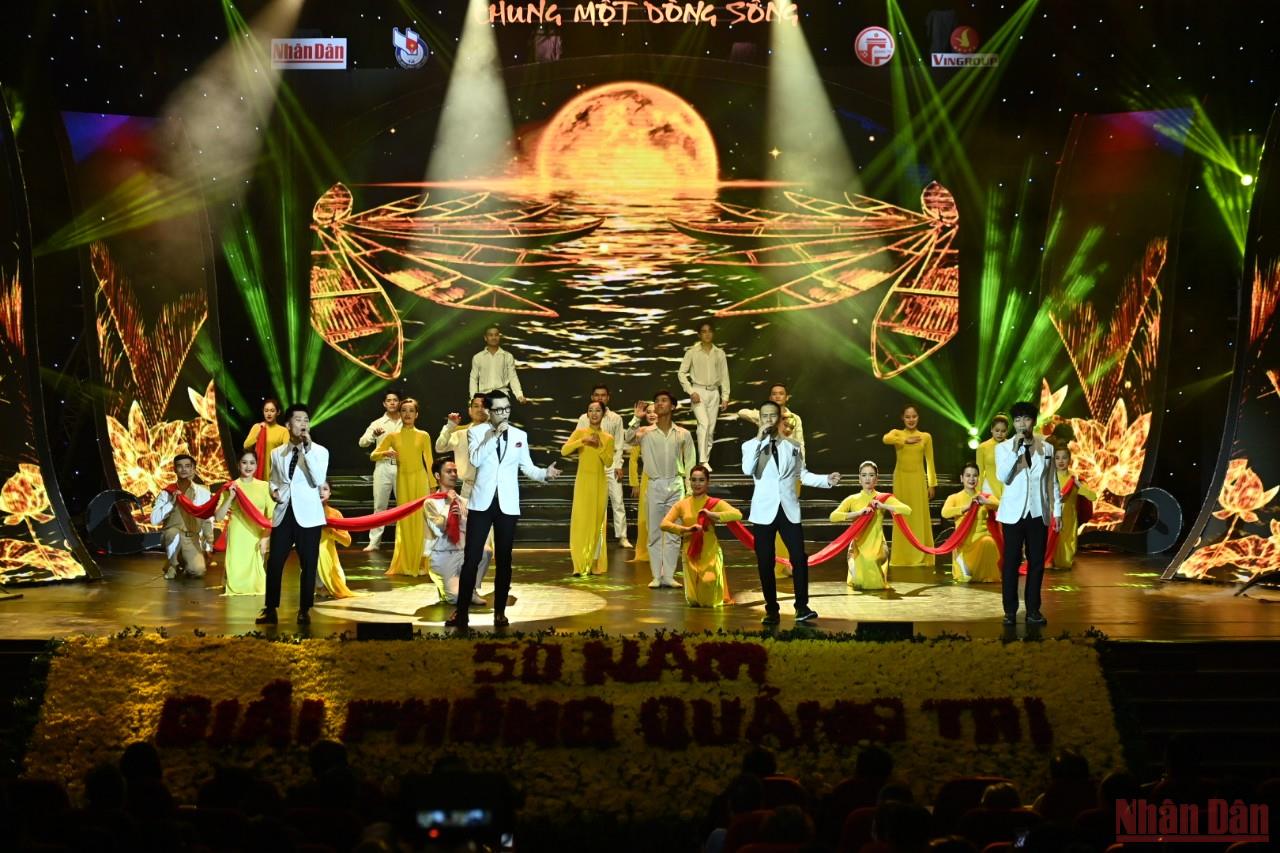 Quang Tri’s liberation anniversary Art programme highlights national reconciliation