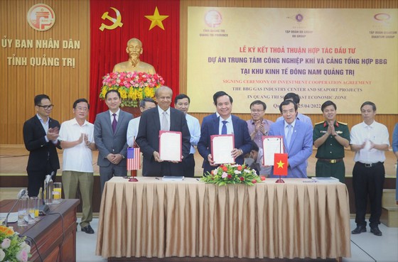 Quang Tri signs cooperative deals to invest in two projects