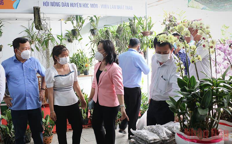 ​Over 100 booths join agricultural products market 2022 in Cu Chi