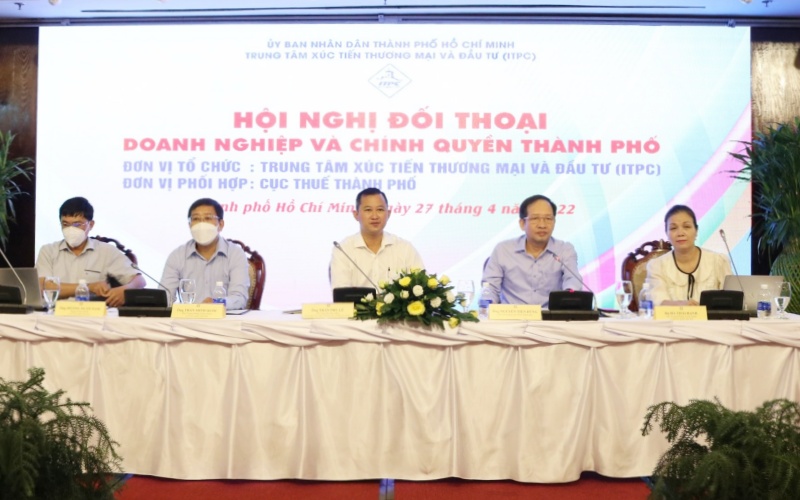 Ho Chi Minh City holds dialogue on tax policy