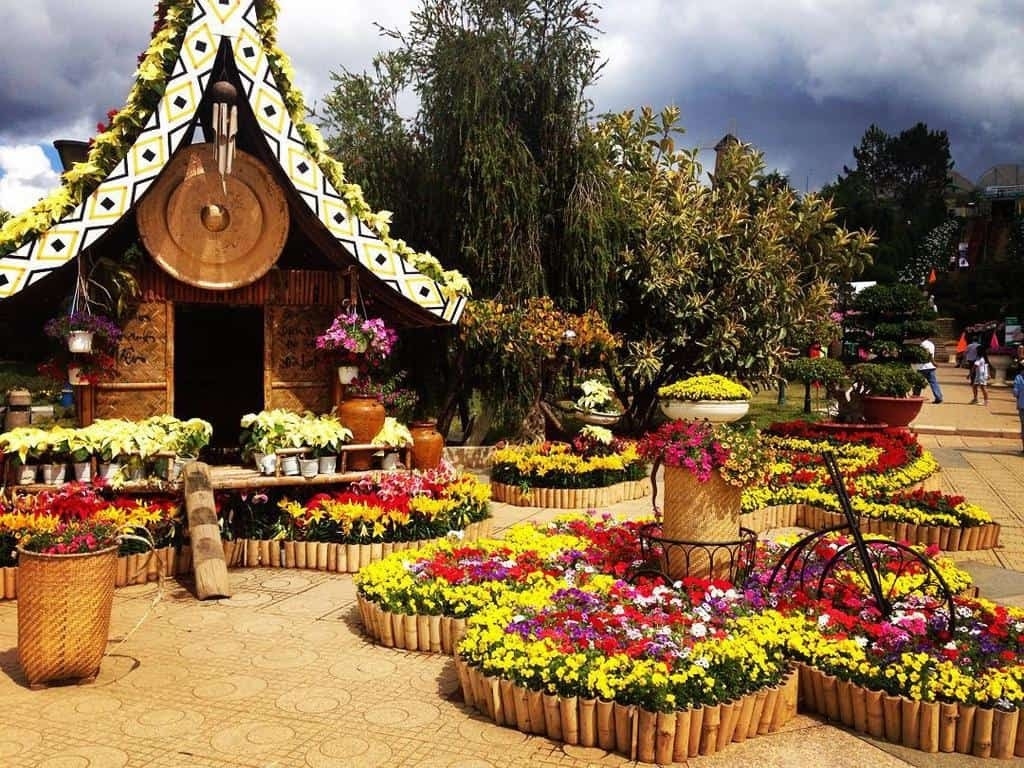 9th Da Lat Flower Festival to take place from November to late December