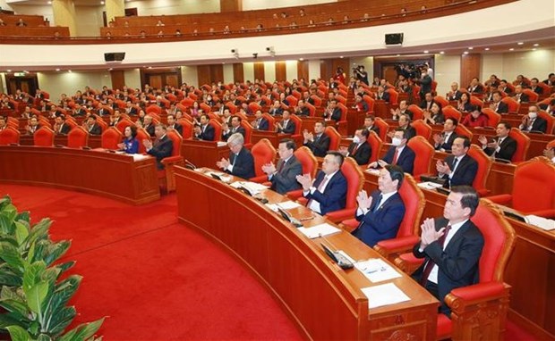 Party Central Committee discusses resolutions on agriculture, collective economy