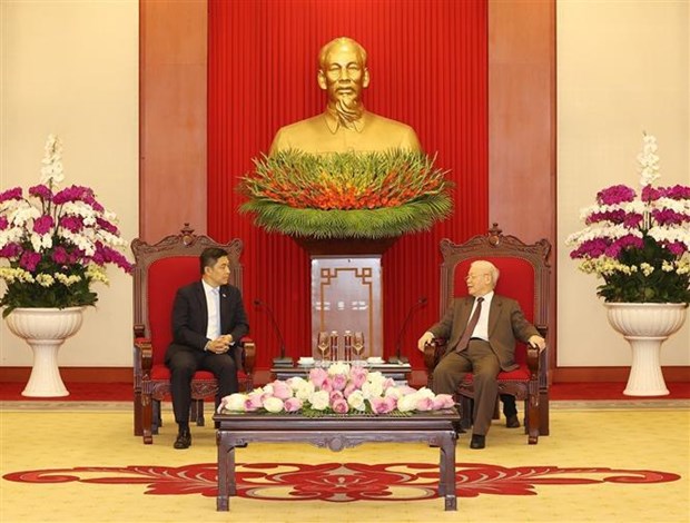 Vietnam wants to enhance strategic partnership with Singapore Party chief