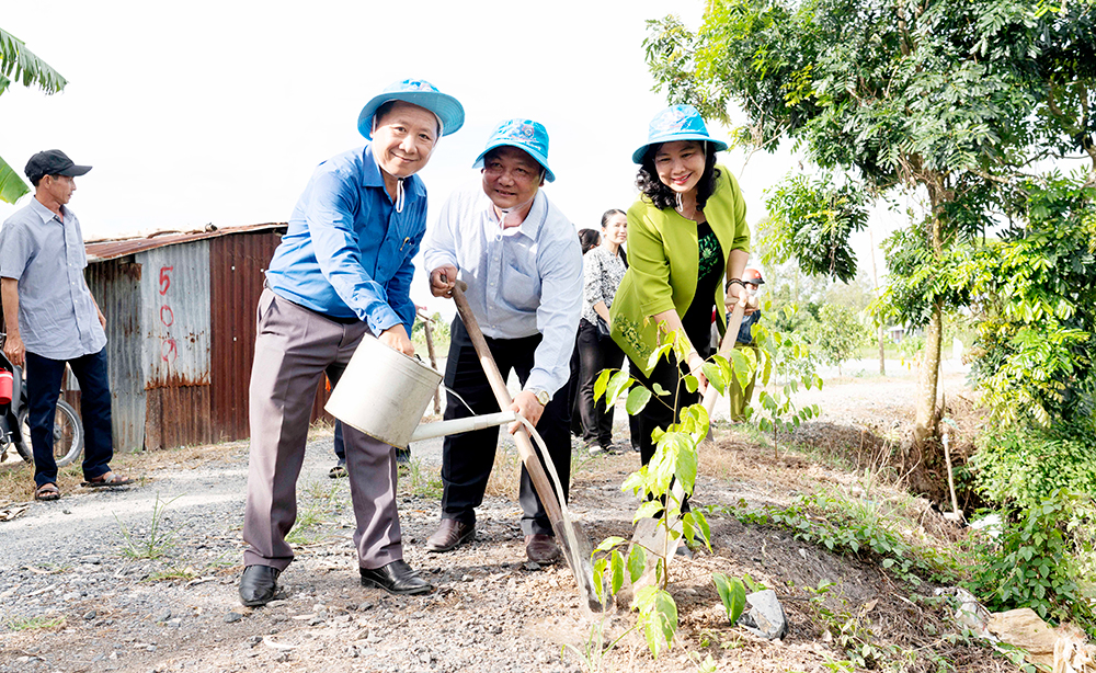 An Giang Women’s Union launches tree planting in celebration of Uncle Ho’s birthday