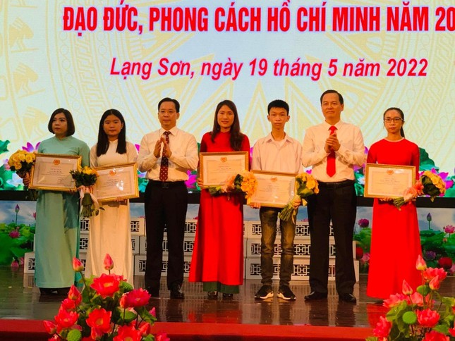 Lang Son reviews contest about President Ho Chi Minh’s ideology, morality and style