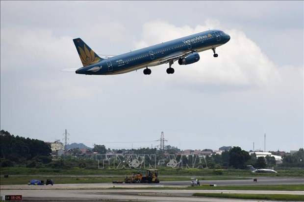 Vietnam Airlines asked to report on attendants questioned by Australian authorities