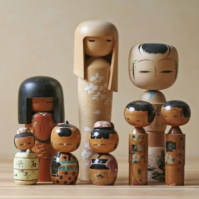 Exhibition on Japanese Kokeshi dolls in Hanoi