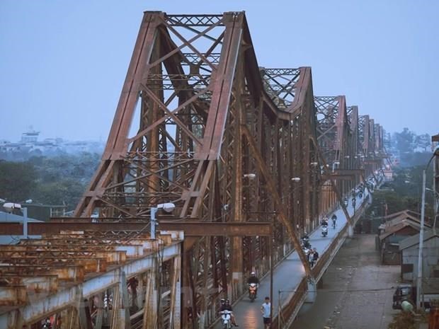Ministry of Transports asks for urgent repair for Long Bien bridge in Hanoi
