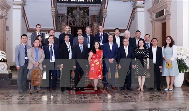 US mission seeks stronger cooperation with HCM City in clean energy