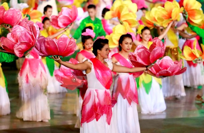 Floralies de Dà Lat 2015  ouverture de cinq programmes majeurs