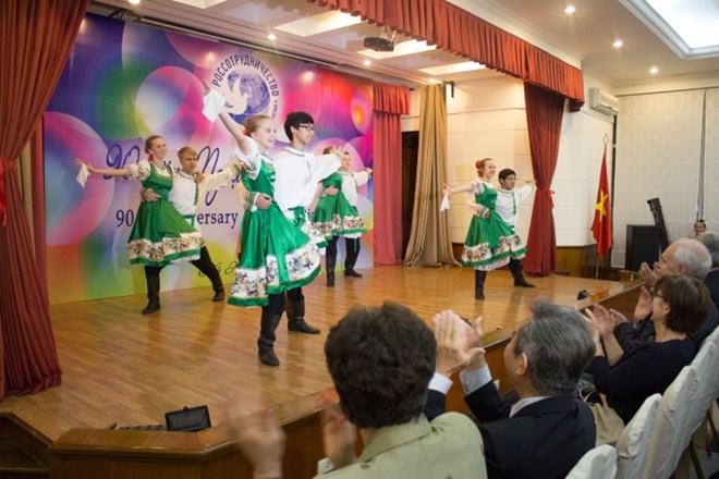 Soirée littéraire russe à Hanoi