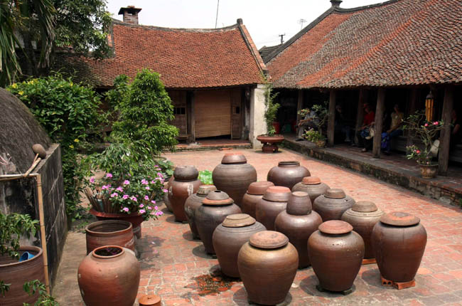 Hanoi 10 anciennes maisons de Duong Lam seront restaurées