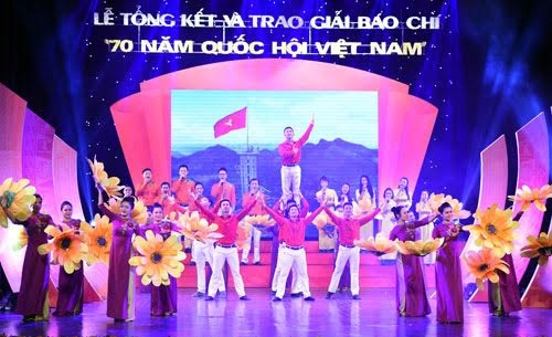 34 oeuvres reçoivent un prix du journalisme en l honneur des 70 ans de l’AN du Vietnam