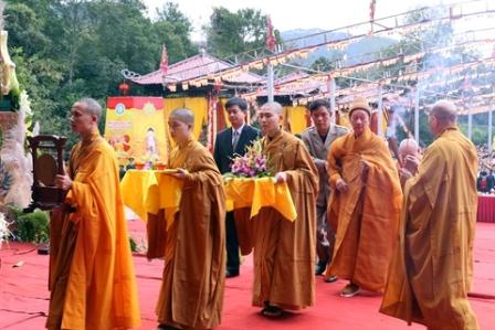 Commémoration de l Éveil du Roi-Bouddha Trân Nhân Tông