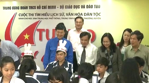 Plus de 300 000 élèves participent au concours Fierté Vietnam