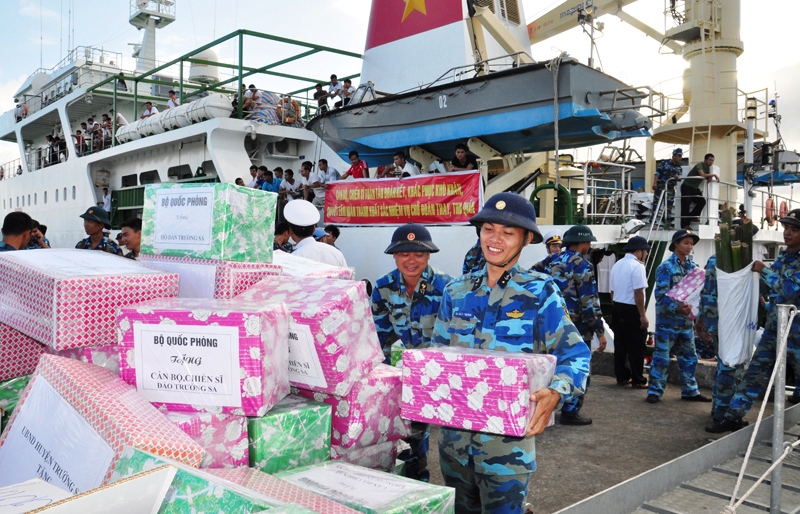 Cadeaux du Têt pour Truong Sa