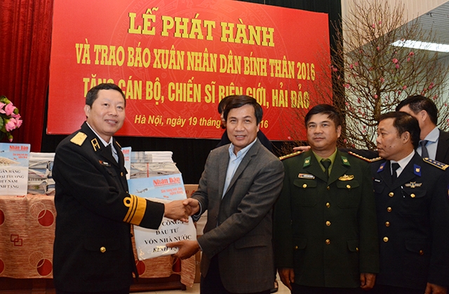 Tet Journaux pour les soldats en mission sacrée