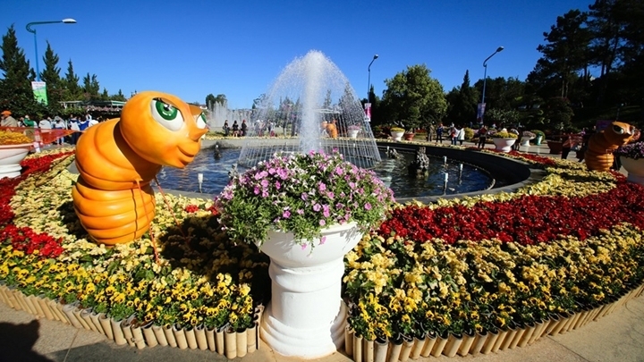 Clôture du Festival des fleurs de Dà Lat 2015