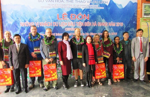 Ha Giang accueille ses premiers visiteurs étrangers de l’année 2016